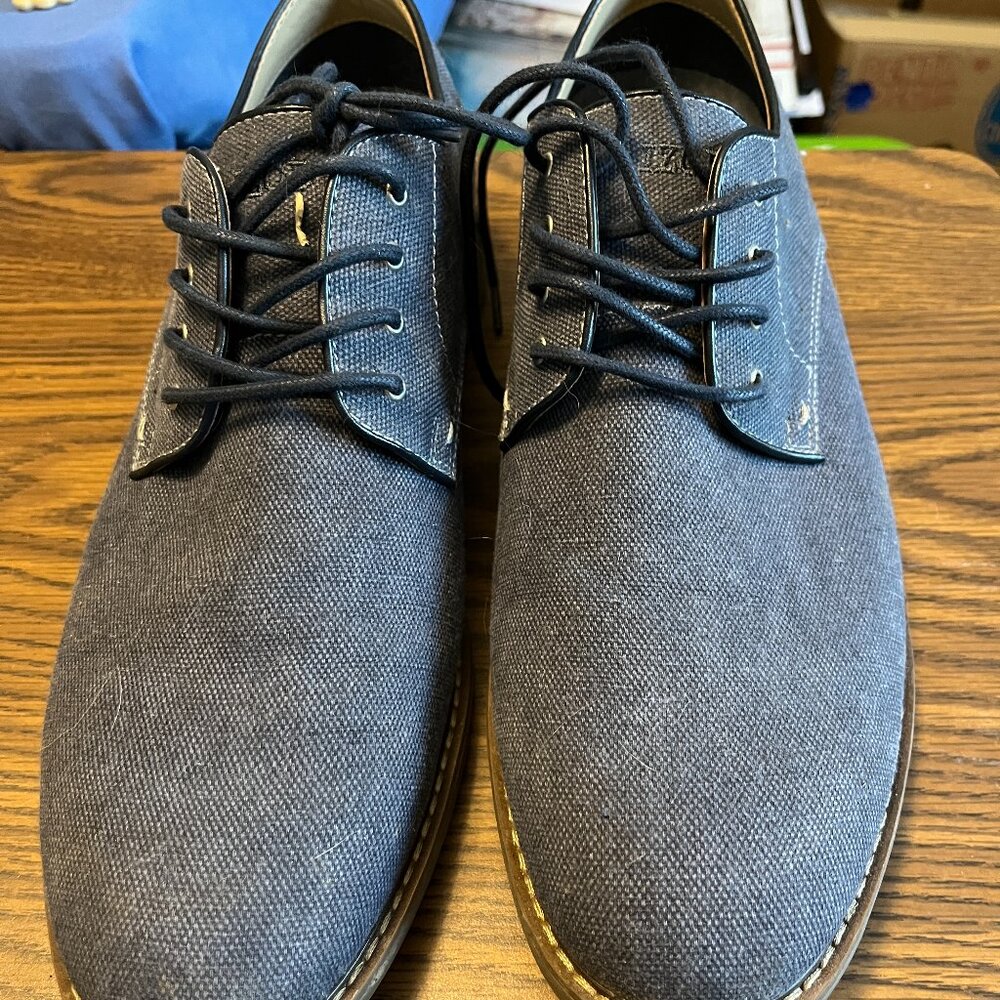 IZOD MEMORY FOAM BLUE STYLE SHOES